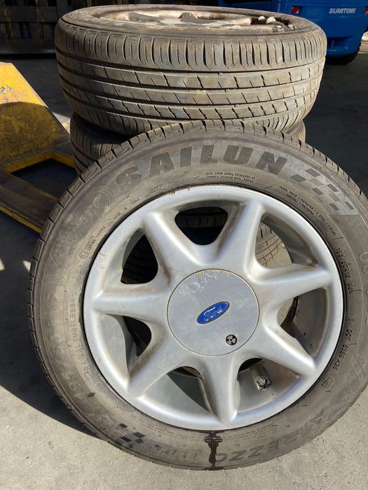 Алуминиеви джанти с гуми за Форд