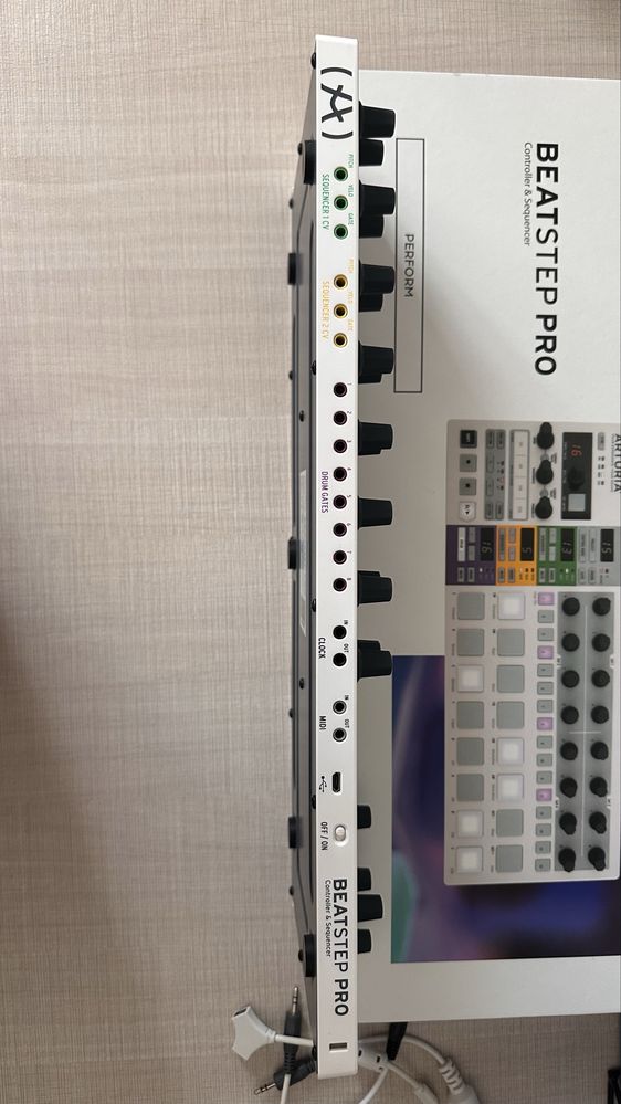 Arturia  BeatStep Pro Controller & Sequencer