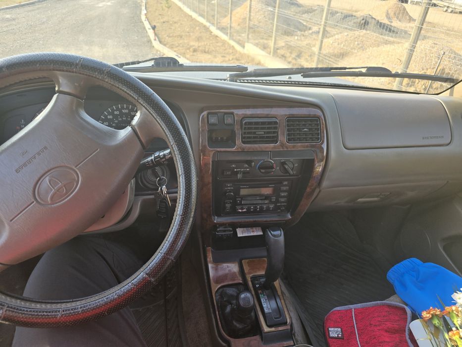 Toyota 4runner 3.4 benzina anul 1998e