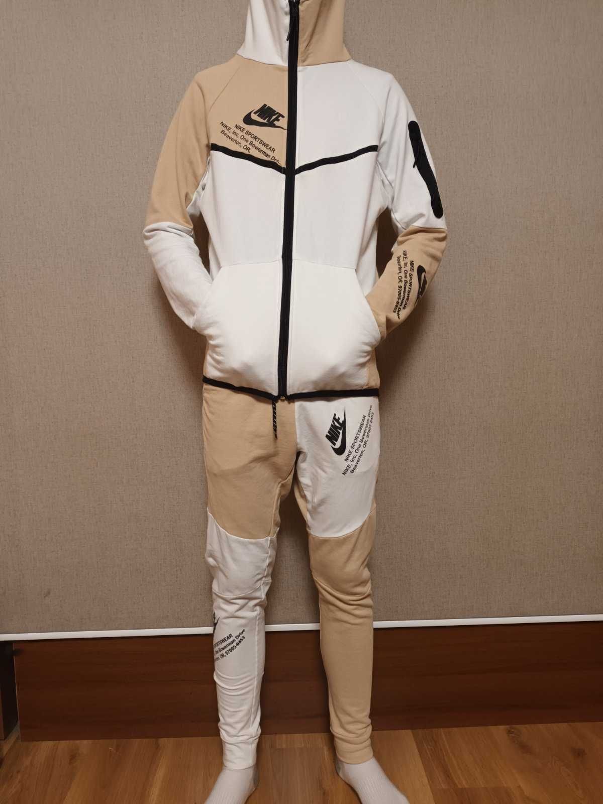 NiKE tech fleece-Налично е само долнището!!!
