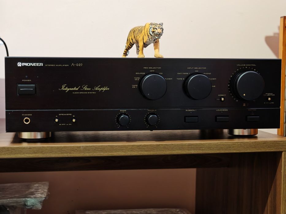 Pioneer A-449. Amplificator superb. Din vremuri de aur. Preț fix !