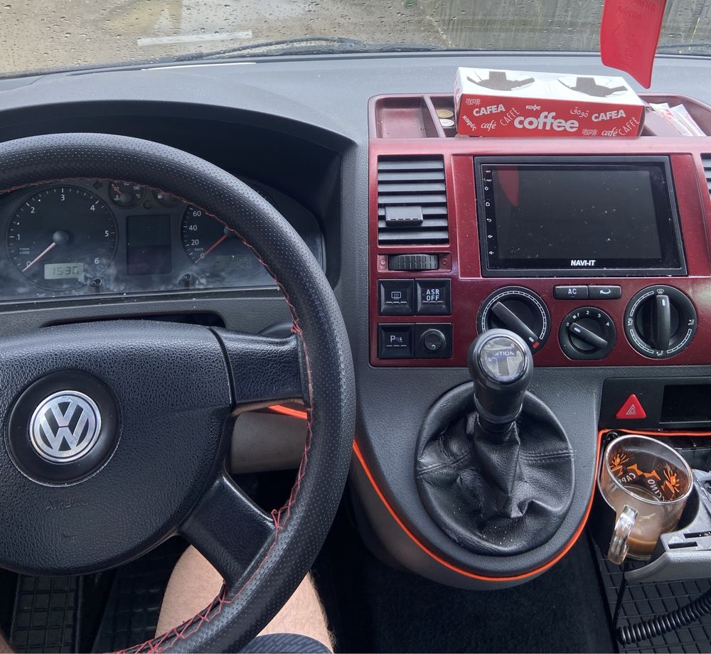 Volkswagen T5 (T edition)/2.5 TDI/Mixt
