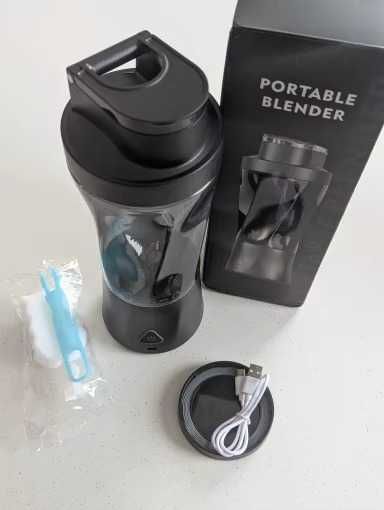 Portable Blender – 22,000 RPM, 700ml, Super Powerful