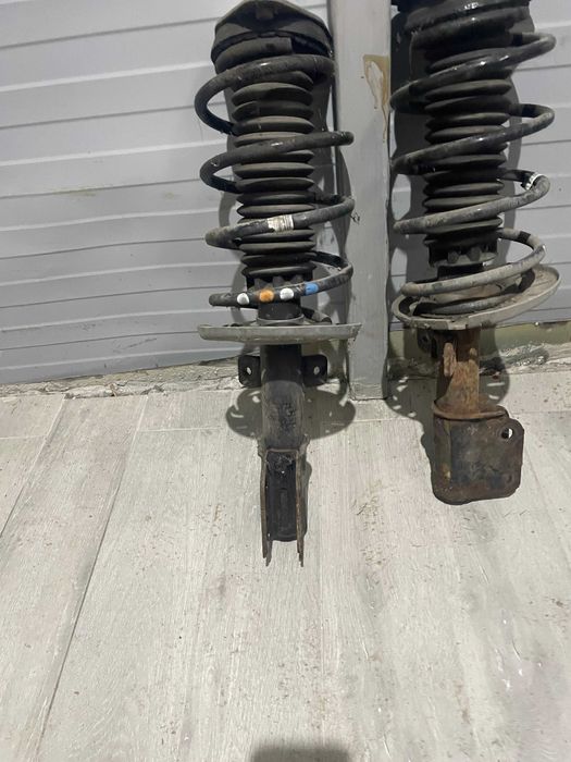 Amortizor Fuzeta Stanga Dreapta Fata/ Punte Spate Citroen C4 Picasso 2