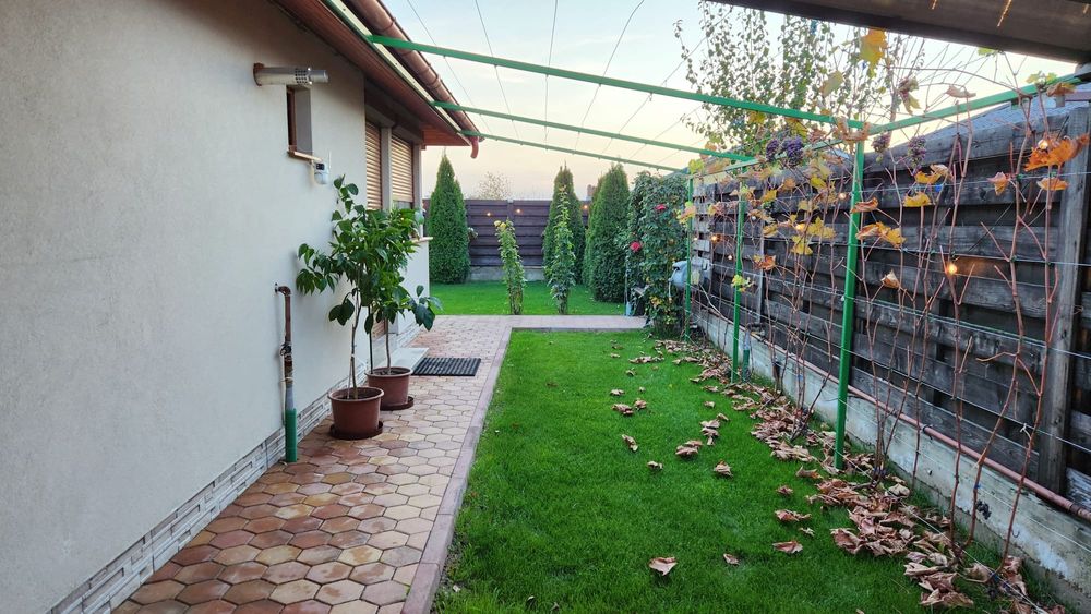 Casa de închiriat,Prelungirea Craiovei, Pitești,utilități incluse