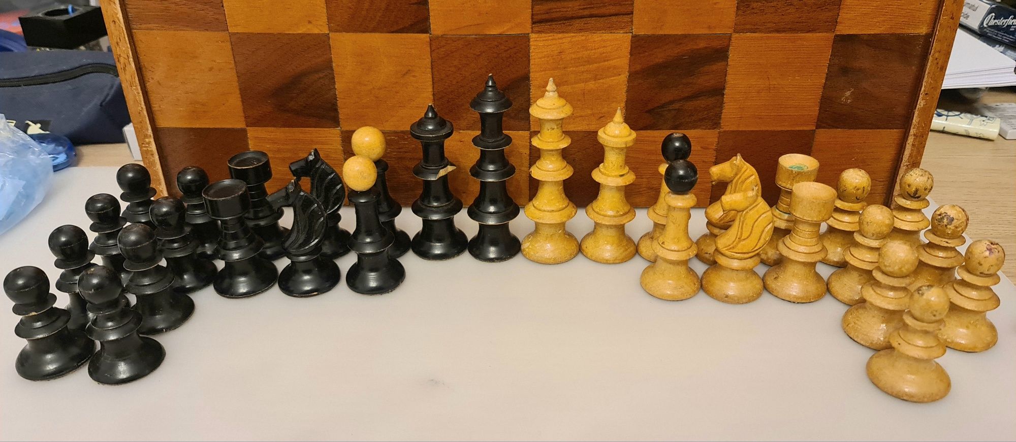 Set piese șah vechi din lemn