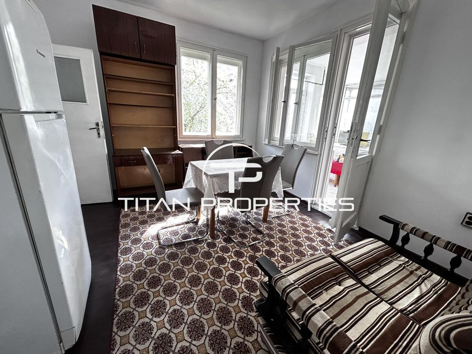 Етаж от къща, под наем, кв. Трошево