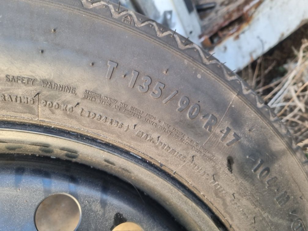 Резервна гума патерица за Ford Kuga 135/90/17