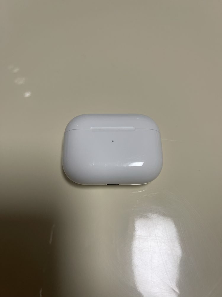 AirPods (1st Gen)