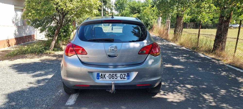 Opel Astra J 1.7 CDTI 110 CP Euro 5 Hatchback An Fab.2011