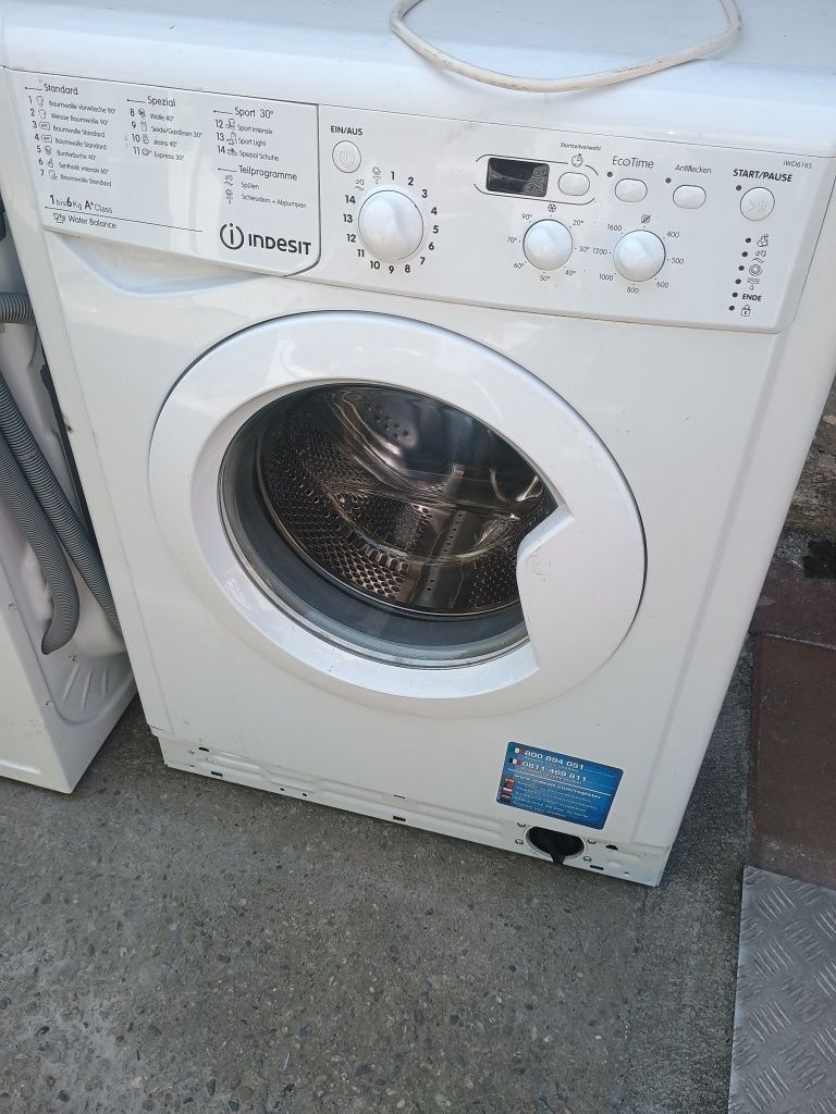 Mașină de spălat rufe Whirlpool AWGG