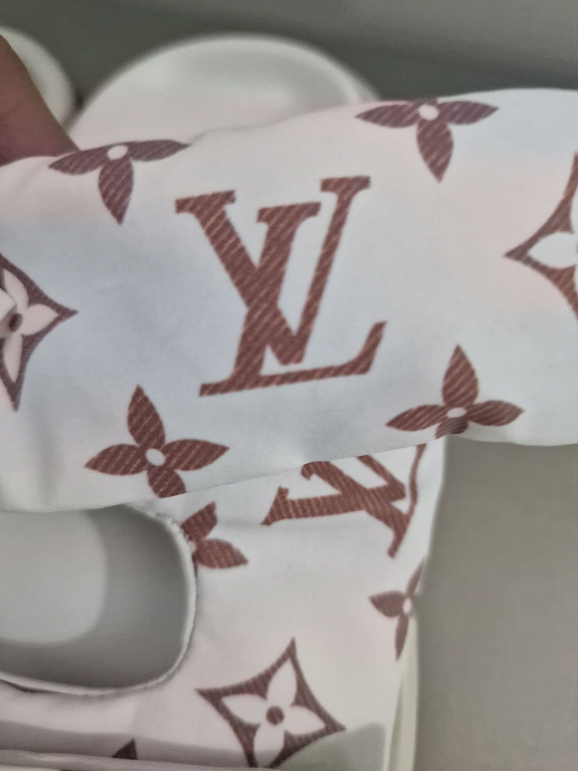 Louis Vuitton papuci dama