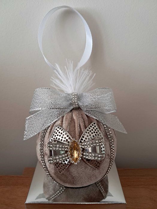 Ръчно изработени Коледни топки