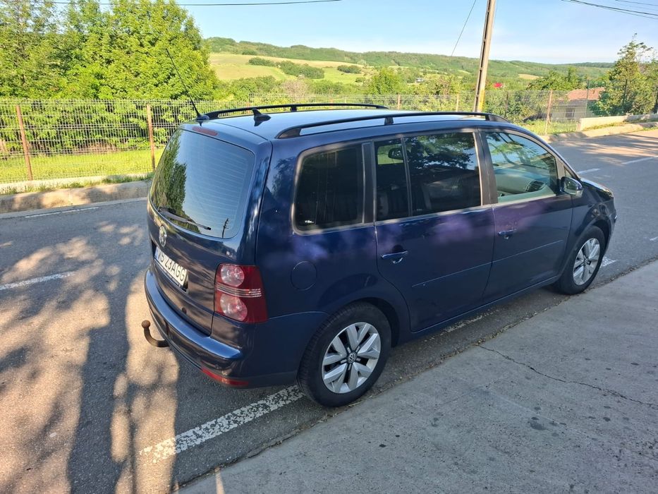 Vând vw touran 2008 dsg