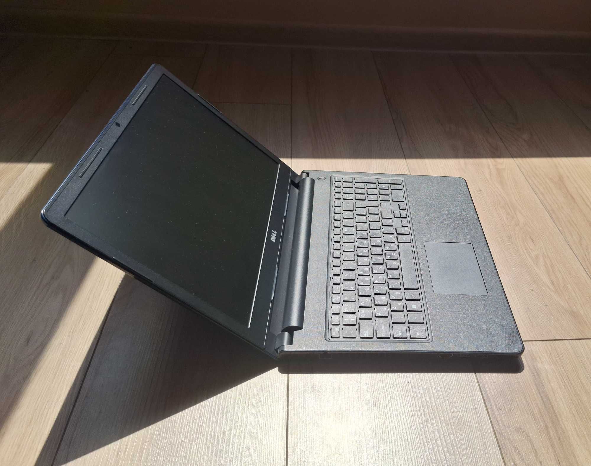 15.6' Dell Intel Core i5-8250u/8GB DDR4/AMD Radeon 520M 2GB GDDR5/1000