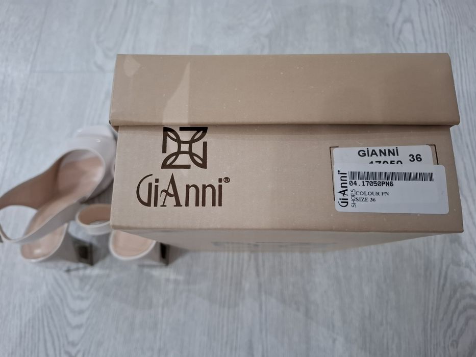 Дамски сандали GiAnni