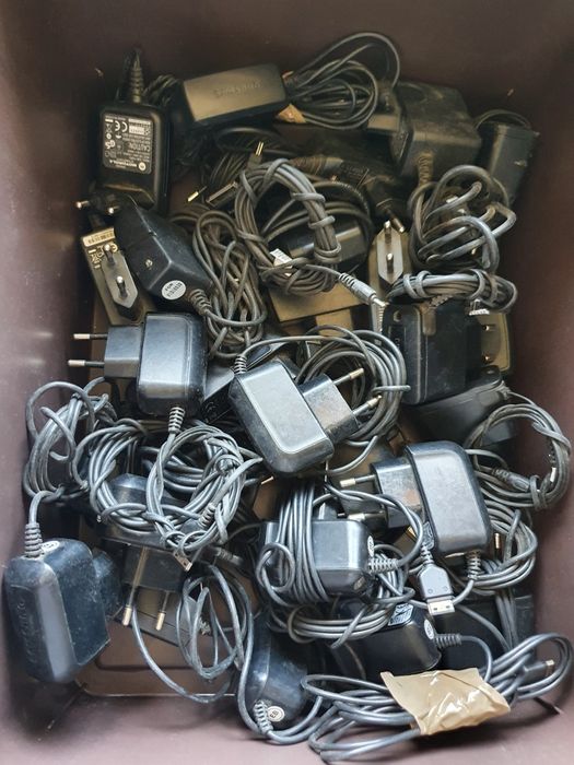 Incarcator  / Adaptor 4,5, 6, 7, 8, 9, 10, 11, 12, 13,14, 15, 18,22,24