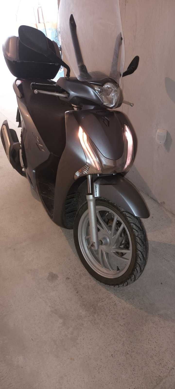 Мотоциклет Хонда СХ 125 АД