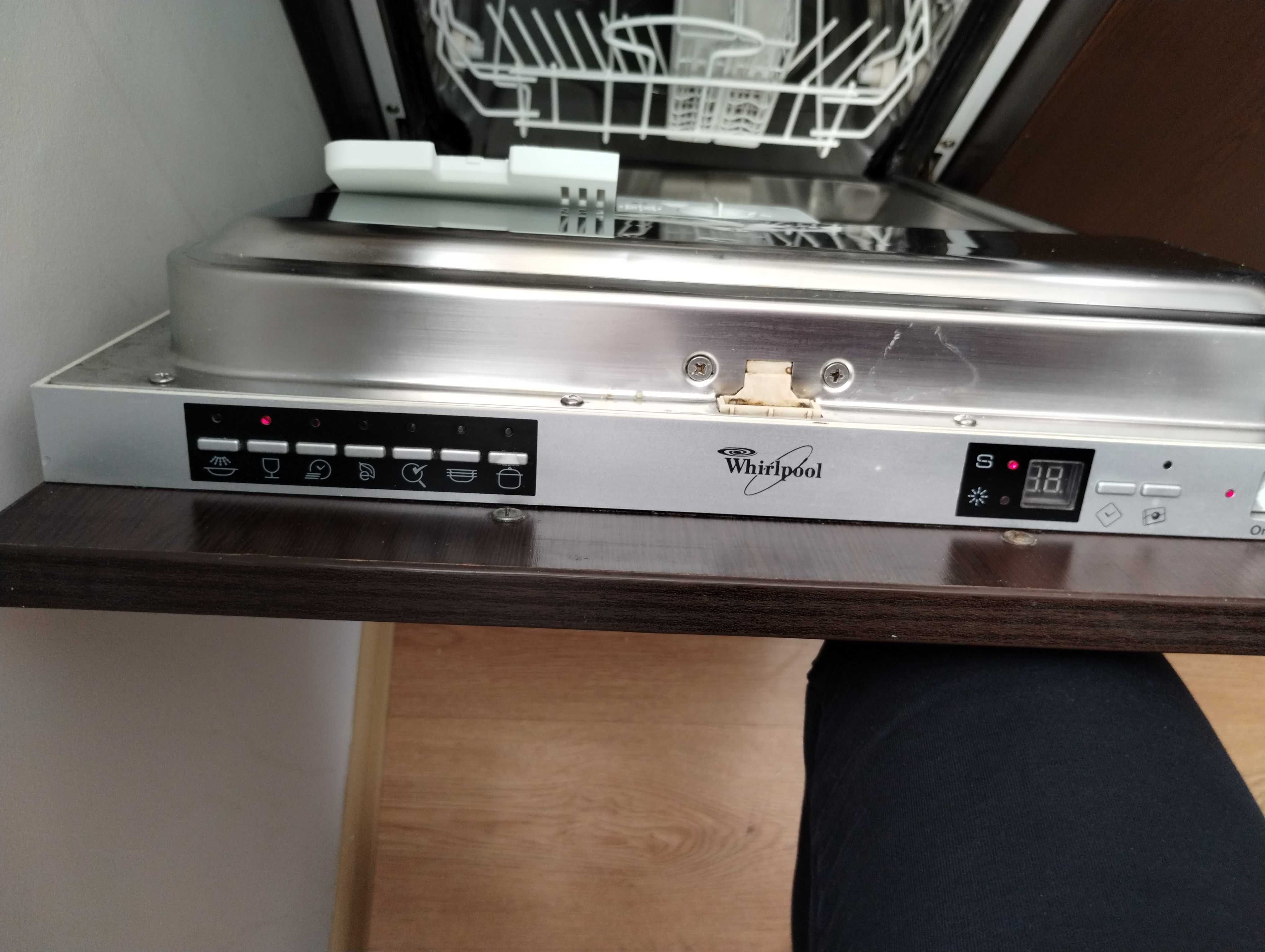 Съдомиялна машина Whirlpoolза вграждане 45 см