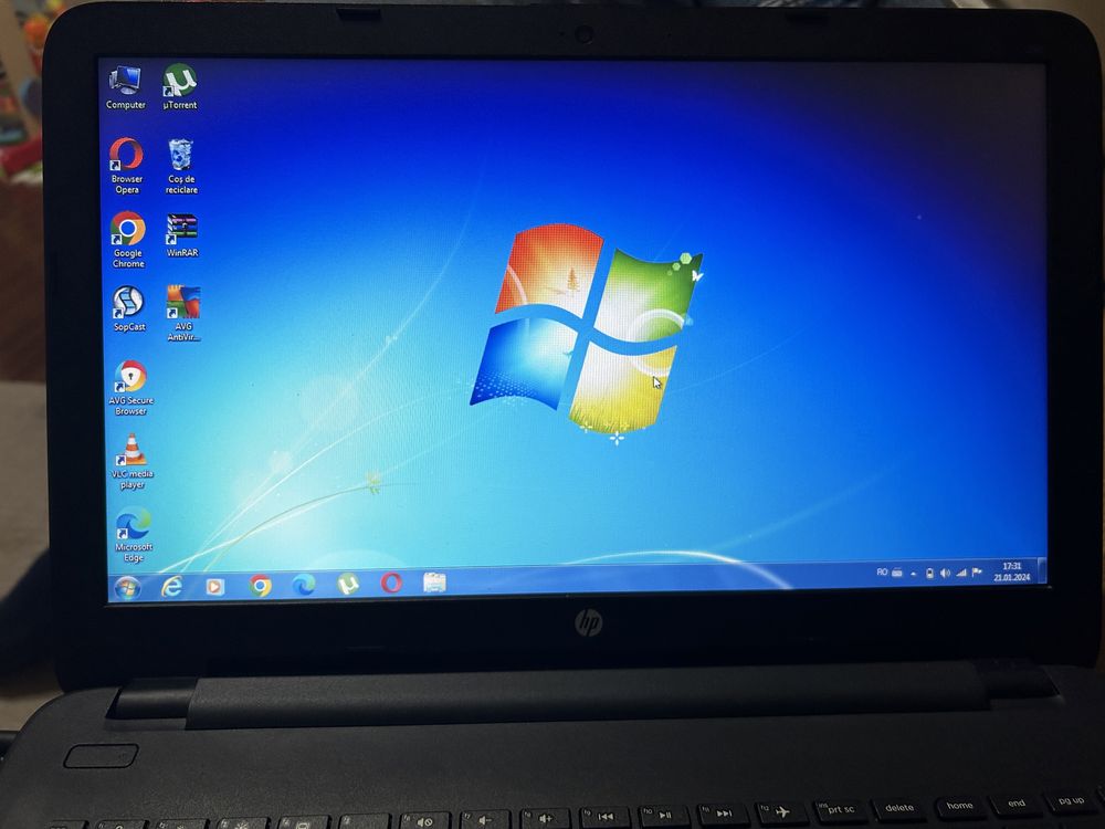 Laptop i3 5005u 4GB RAM 1TB HDD