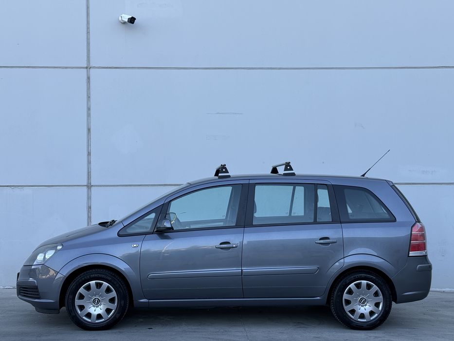 Opel Zafira 1.6 Benzina fab.2007  ** 7 LOCURI ** ADUS AZI ** IMPECABIL