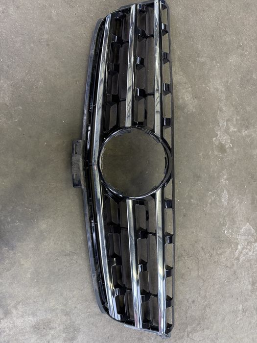 Предна решетка от Mercedes ML w166