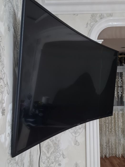 Изогнутый телевизор Samsung 49 model UE49MU63O0U