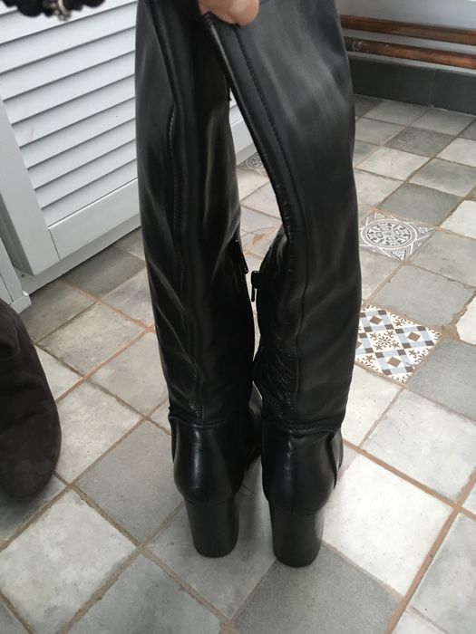 Cizme interesante, purtate o singura data