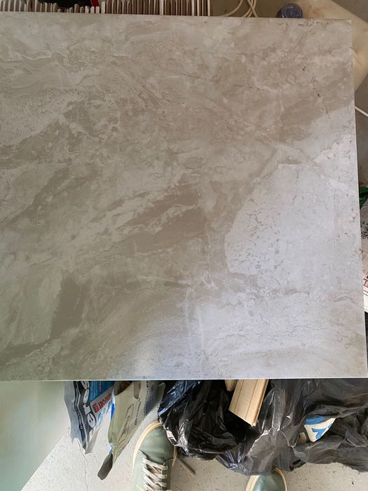 Gresie interior baie sau bucătărie greige