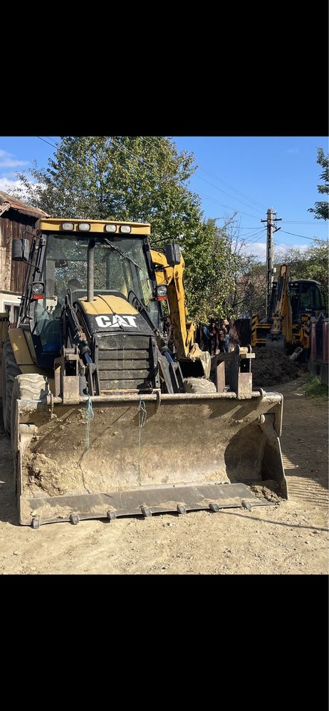 Executam lucrări cu buldoexcavator și diferite utilaje !