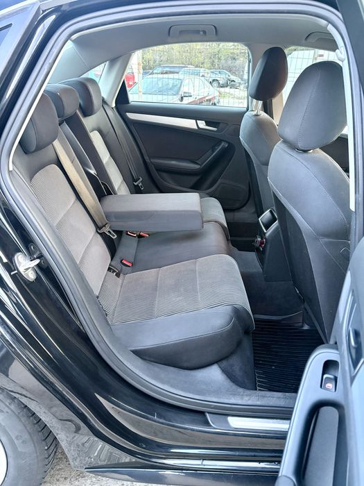 Audi A4 Berlină , 2.0 143CP, 210.000km an.2009 , carte RO facută
