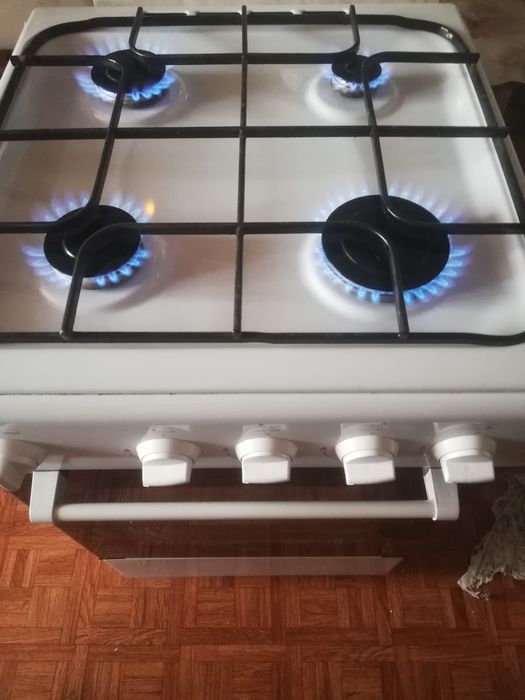 газ.плита в рабочем состоянии Состоянии