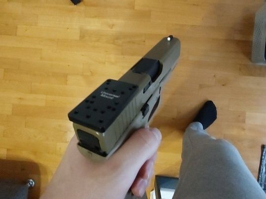 Универсална планка за монтаж на бързомери - пистолети Glock - Налична!