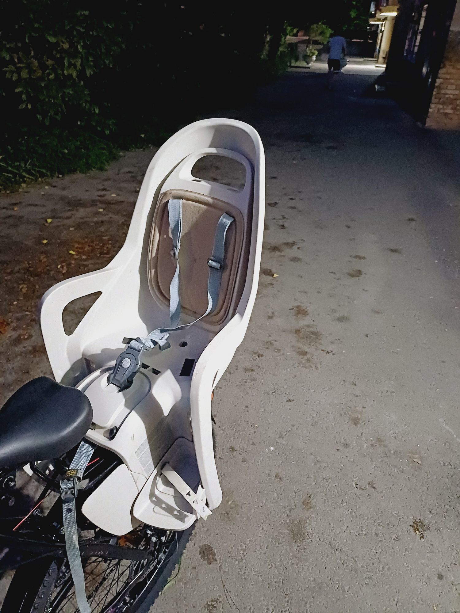 Kreslo veliklaruchun