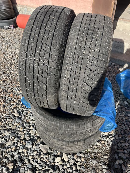 Зимние шины 215\55\17