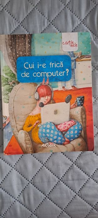 Carte " Cui i-e frica de computer?"