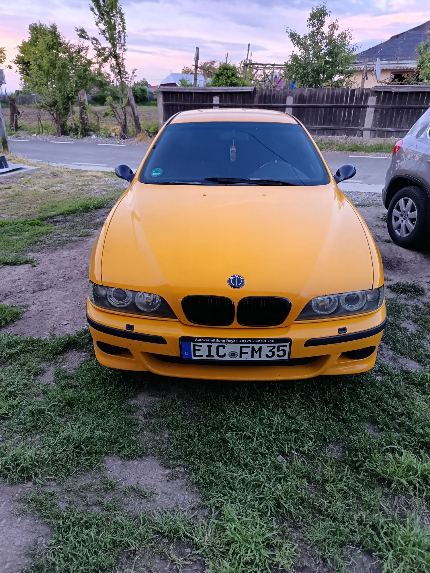 BMW 523i e39 fara rugina
