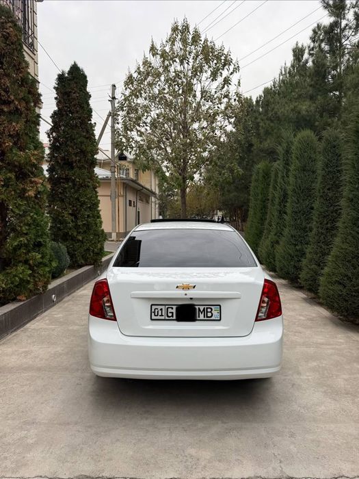 Kraskasi 100% toza. Gentra Avtomat karobka. 50.800 KM.