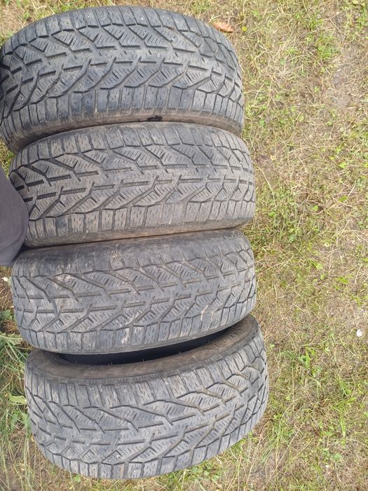 Set anvelope Tigar iarna 215/50/ r17