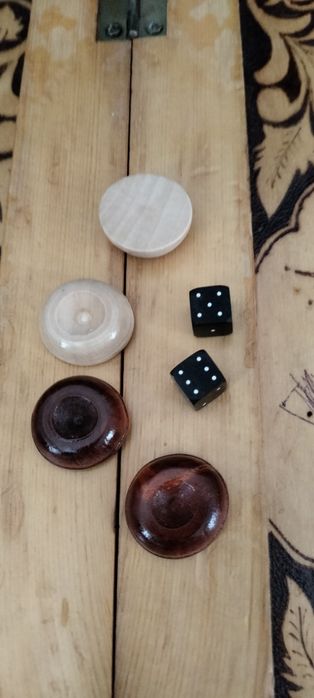 Нарды, состояние новое,без тертости