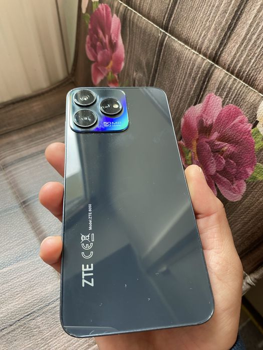 Vand huawei mate 20 pro (400 lei),zte blade v50(200 lei),ambele 600