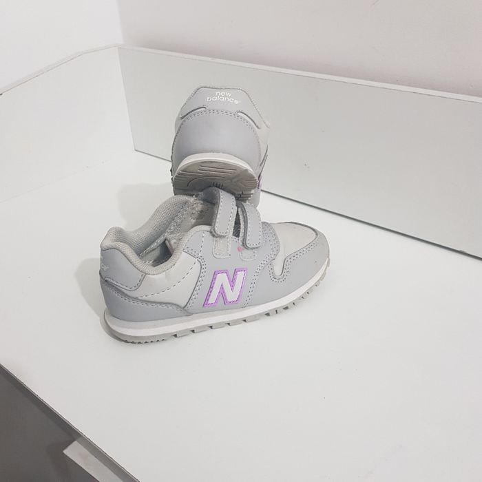 Adidasi fetițe de vânzare