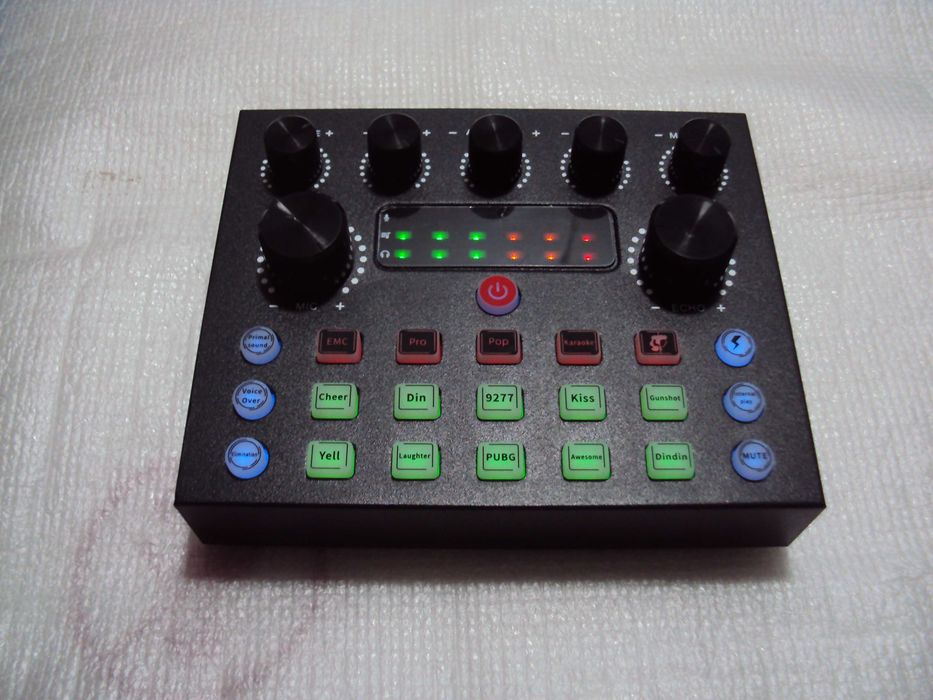 Placa de sunet V8, Bluetooth, mixer cu 10 efecte sonore,acumulator