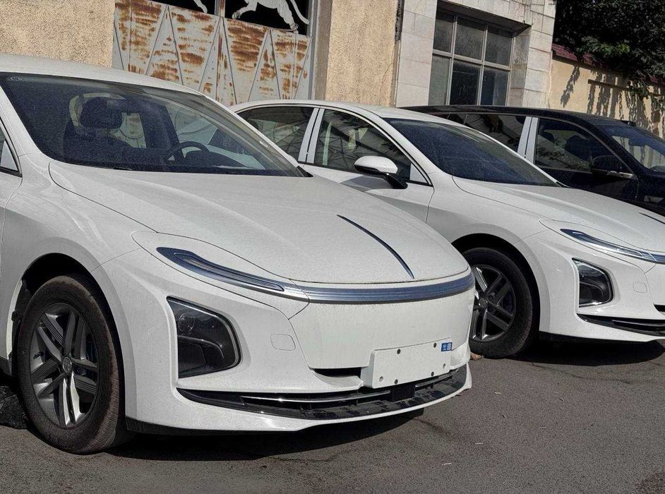 hongqi eqm5 restyling 500km