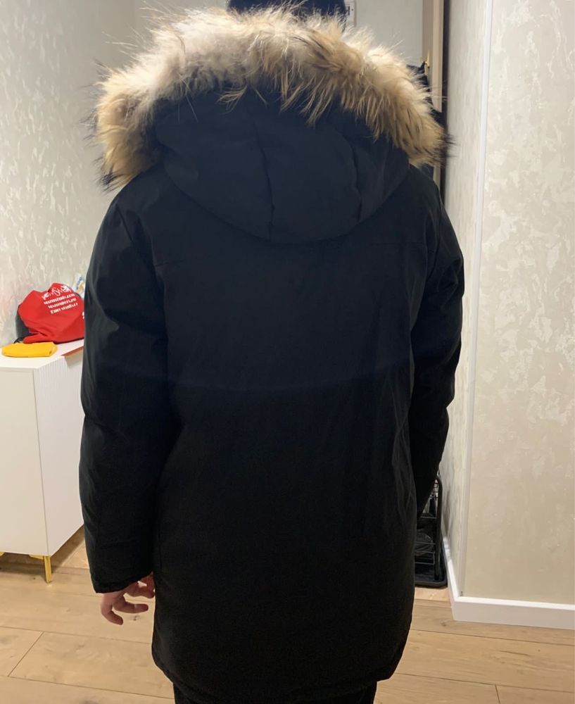 Продается зимняя куртка подрастковая