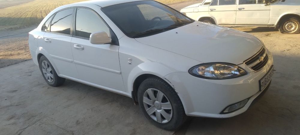 Jentra 2023 yil rangi oq holati zo'r