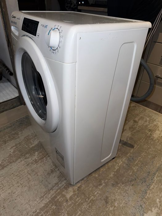 Mașina de spălat rufe Candy