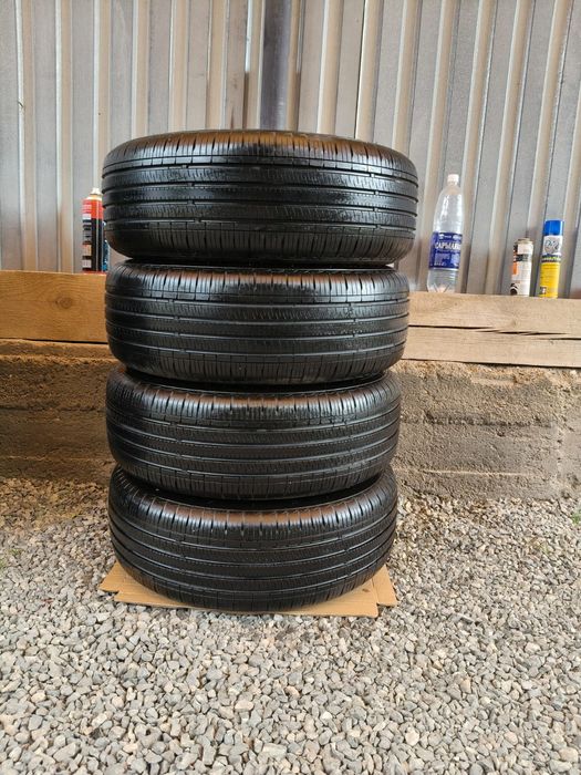 г.Актобе продам шины новые в размере 215/60 r16 лето комплект
