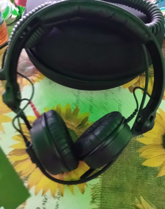 Продавам слушалки Sennheiser HD 25 70 Цена 120лв