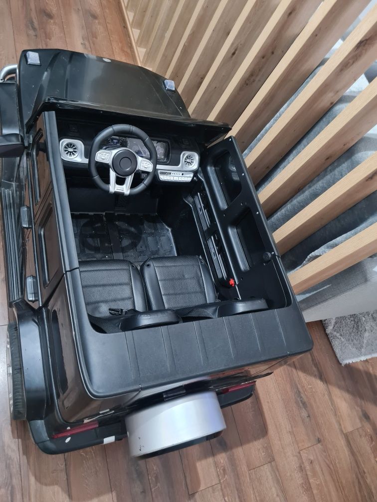Masinuta electrica pentru copii cu 2 locuri, Mercedes AMG G63